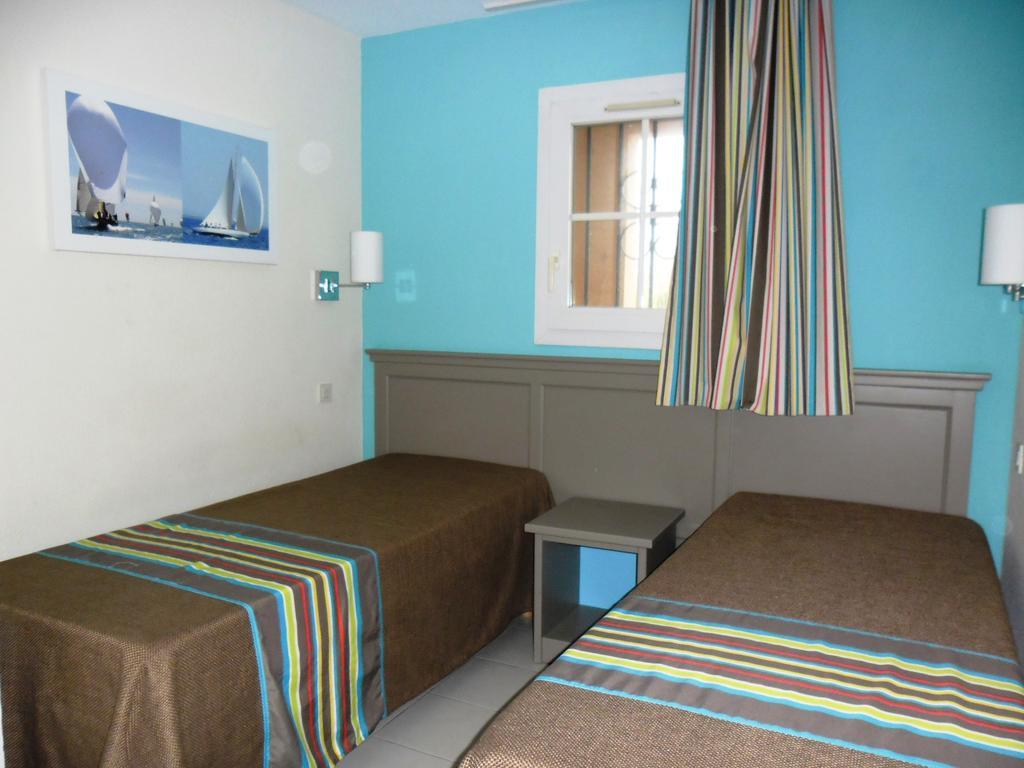 Aparthotel Echappee Bleue Immobilier - Les Marines Cogolin Zimmer foto