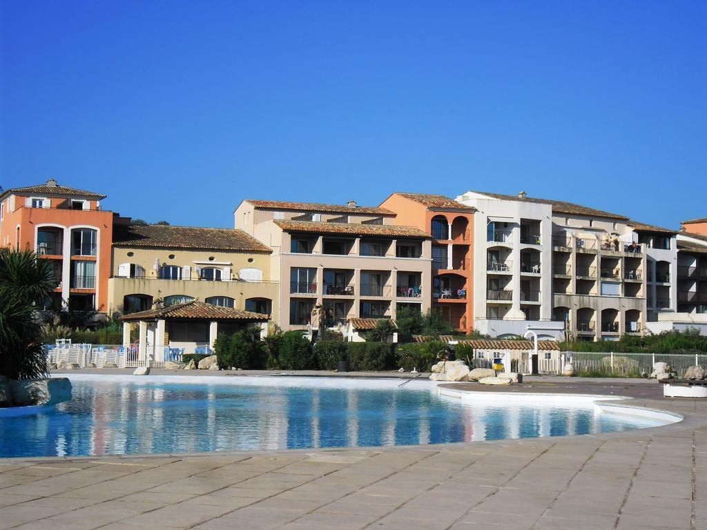 Aparthotel Echappee Bleue Immobilier - Les Marines Cogolin Exterior foto